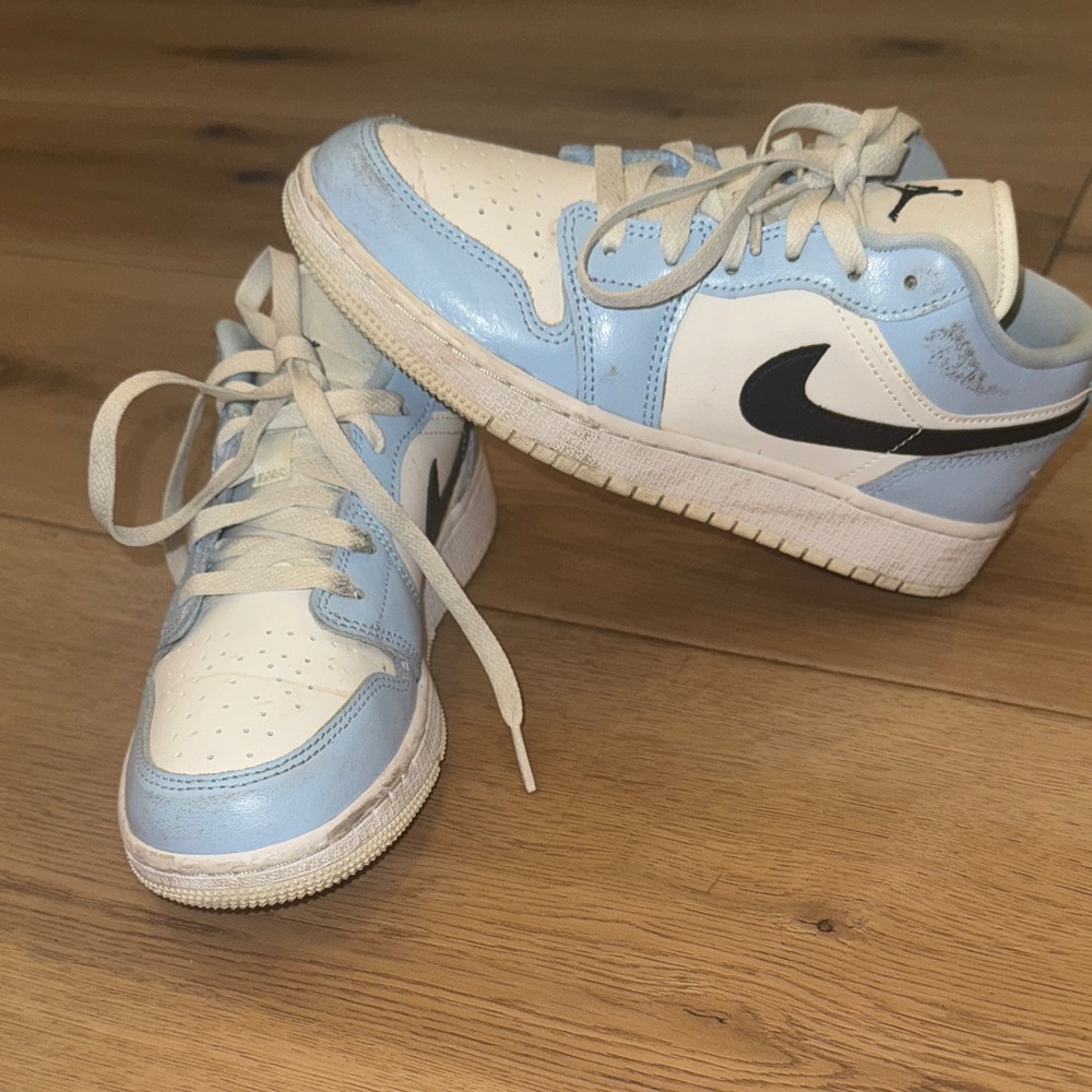 Nike Kids Sky Blue and White Sneakers
